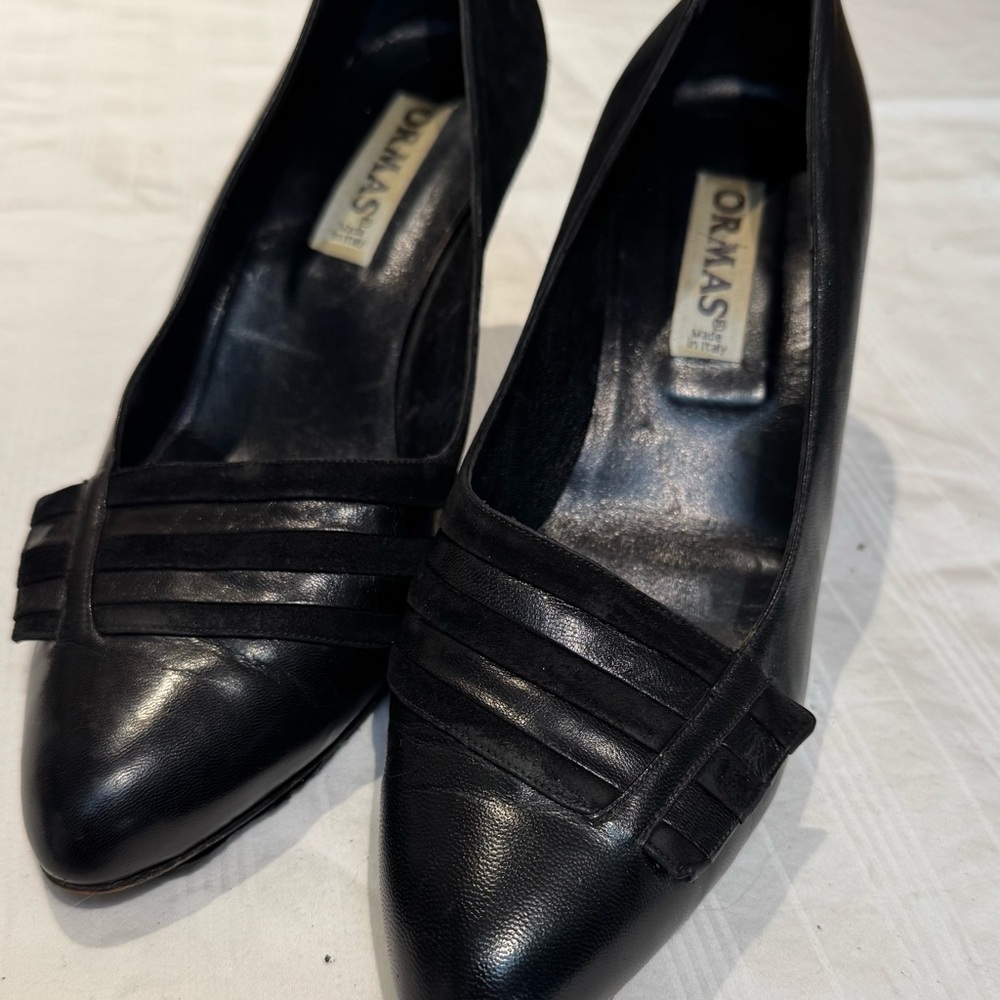 Vintage all leather kitten heels - Picture 3 of 10